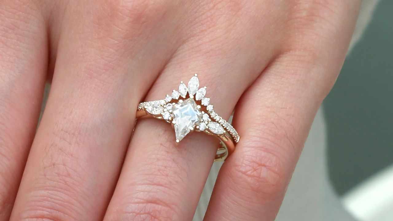 5 Classic Lab Grown Diamond Engagement Ring Designs to Choose
